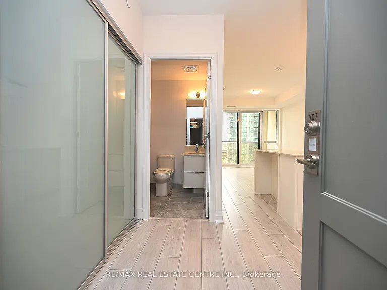 30 Elm Dr W #707 — Photo 6