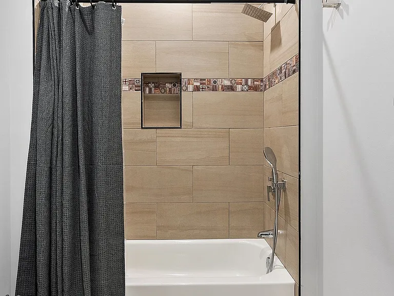 1611 N 27th St #1 — Photo 25