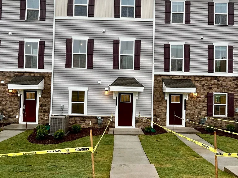 1342 Newell Towns Ln — Photo 1