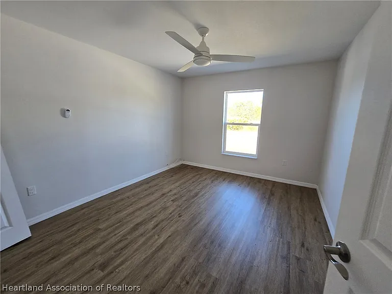 5700 Granada Blvd — Photo 6