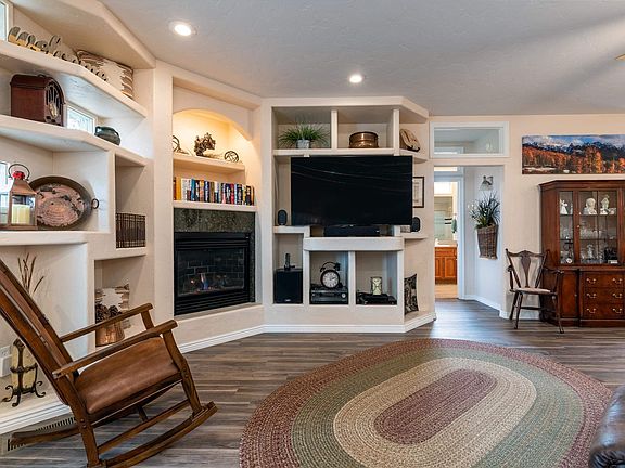 4th image of 2657 Summer Vale Cir Unit A
