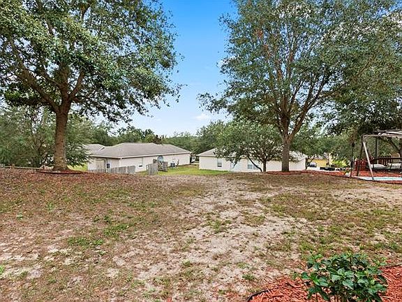 3rd image of 1107 Jayhil Dr