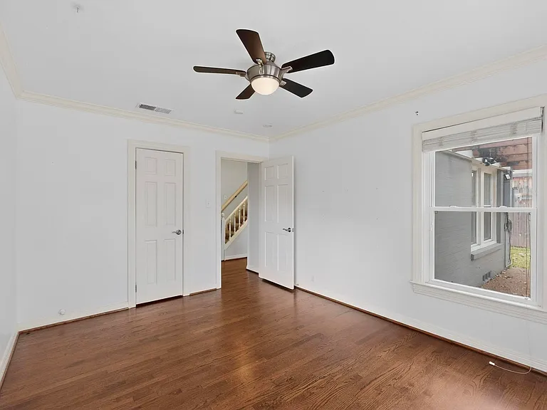 4810 Stanford Ave — Photo 18