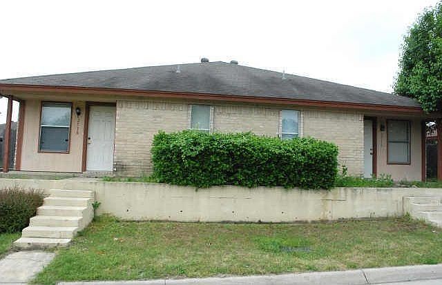 1st image of 2516 Portland Dr