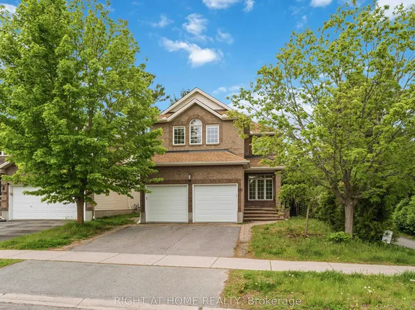 281 Goldridge Dr, Ottawa, ON K2T 1H4