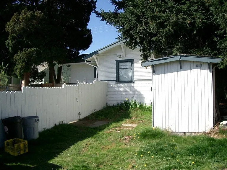 Shed