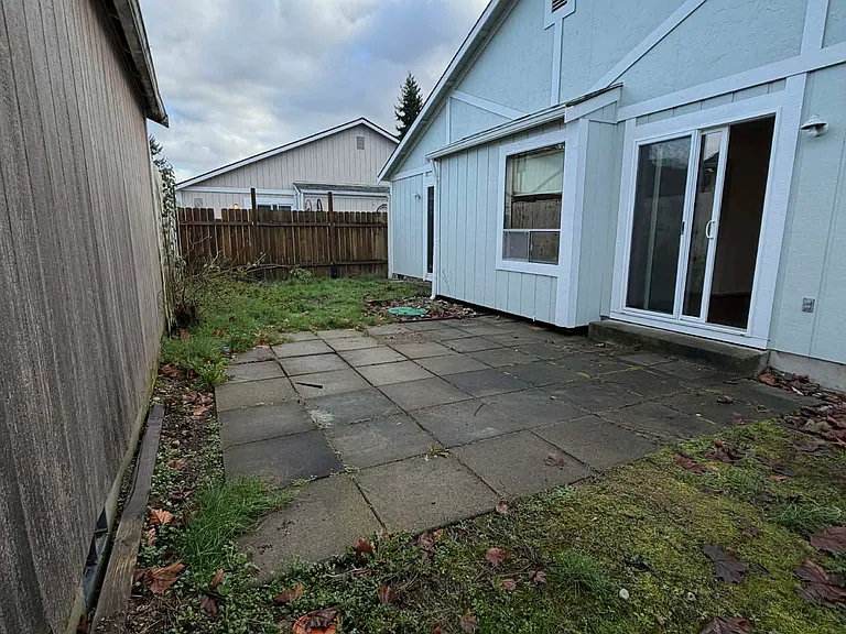 725 Edelweiss Ln SE — Photo 23