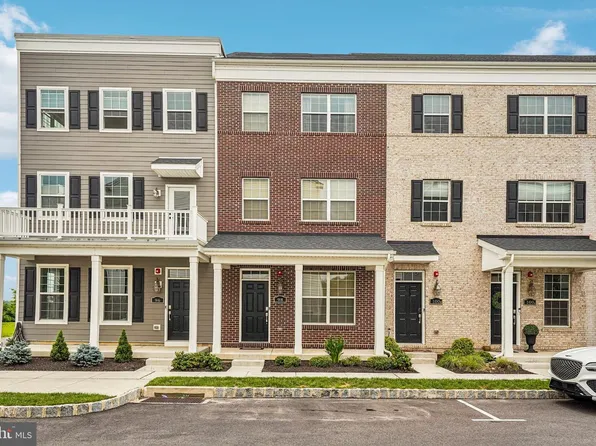 98 King St, Bensalem, PA 19020