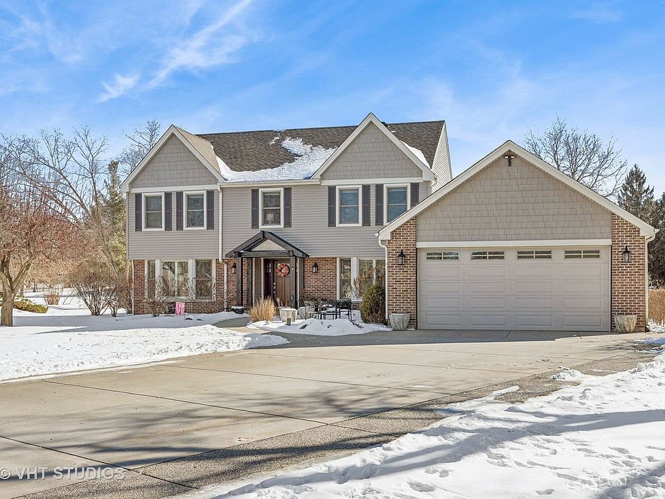 1st image of 823 Whitman Ct