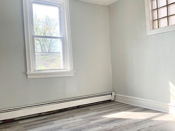 4th image of 1702 Wagner Ave Floor 2