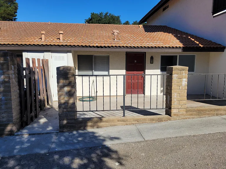 5425 Palma Ave #C — Photo 1