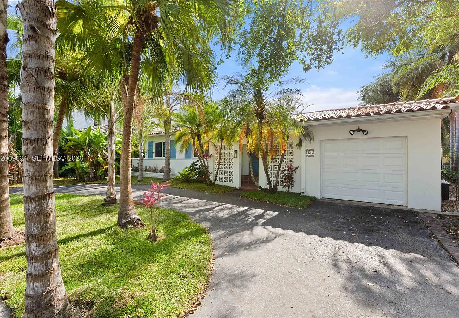 3 bed, 2.0 bath, 1748 sqft, $10,000 — Photo 2