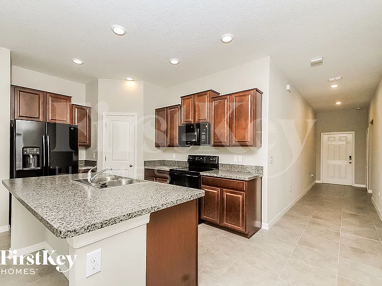 10104 Rose Petal Pl — Photo 6