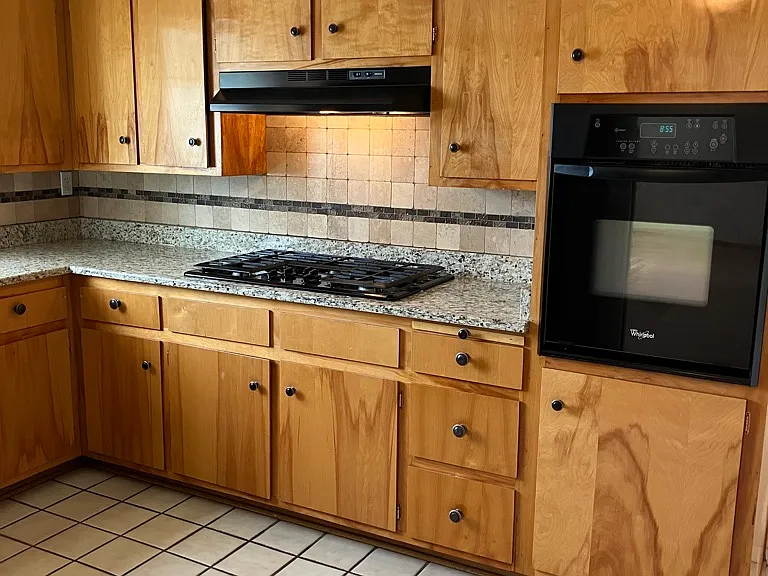 723 Adams St NE — Photo 6