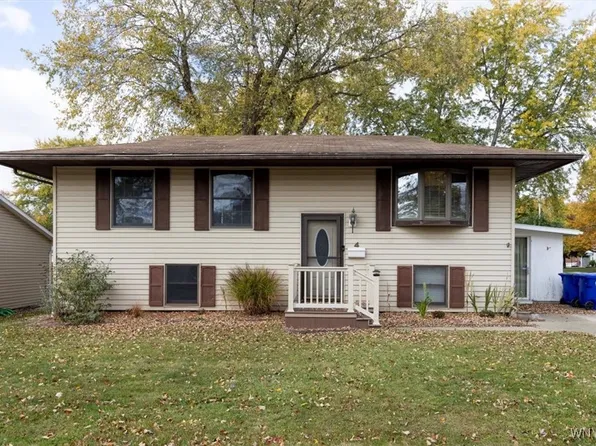 4 Phyllis Dr, Buffalo, NY 14224