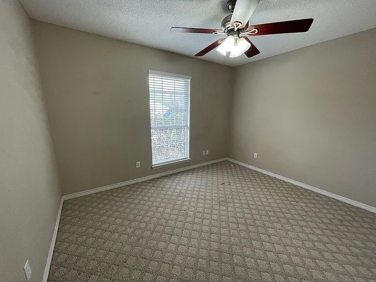 7350 Copter Ln — Photo 13
