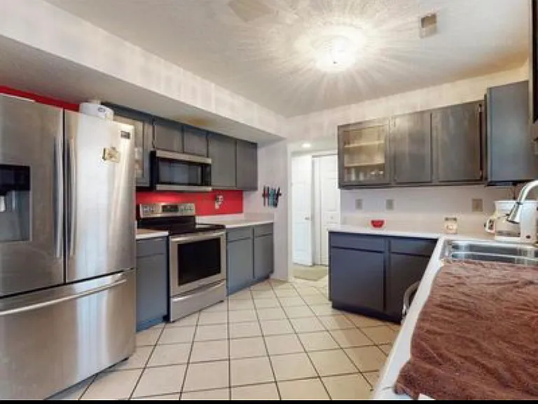 1503 Blue Grass Pkwy — Photo 5