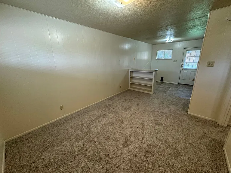 806 Safady St — Photo 18