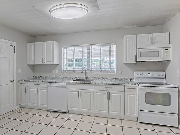 5th image of 1187 Concord Ave