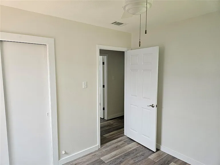 115 Holly Dr — Photo 13