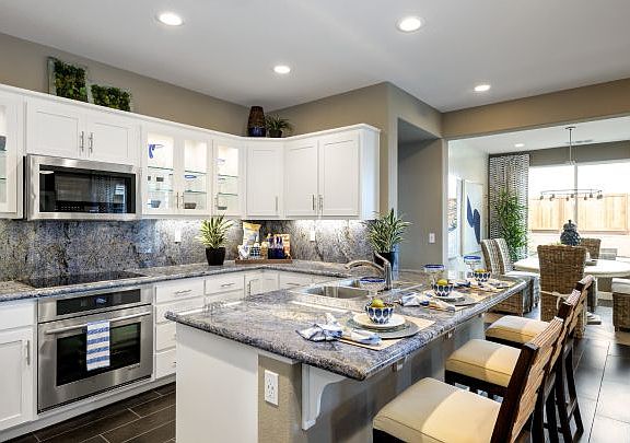 Soraya Model Kitchen