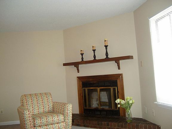3rd image of 2420 Stadium Dr APT D
