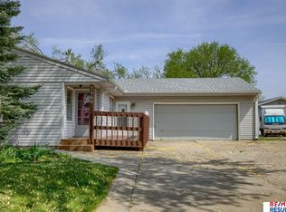 7360 Grant St, Omaha, NE 68134