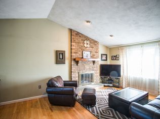 53 Clear View Dr, Cranston, RI 02921