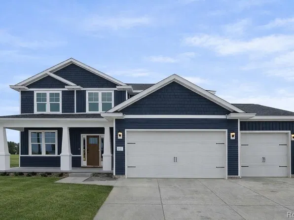 530 Round Rock, Howell, MI 48843