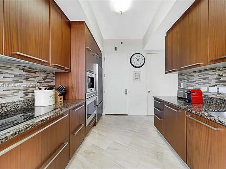 16001 Collins Ave #2305 — Photo 5