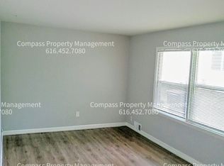 138 Burt St SE, Grand Rapids, MI