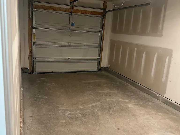 1 car garage