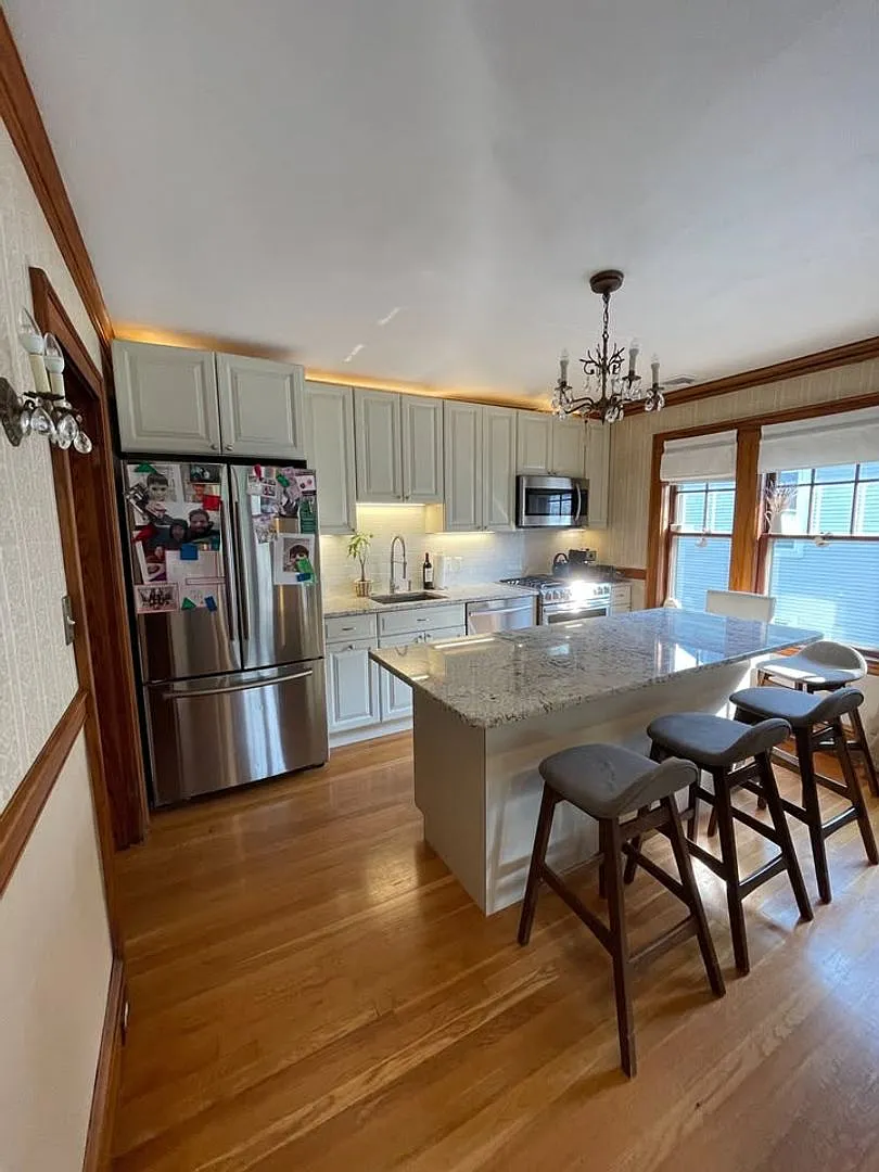 No Fee!! Lower Allston 4 Bed/2 Bath With Central Air, W/D, And Parking Included — Photo 1