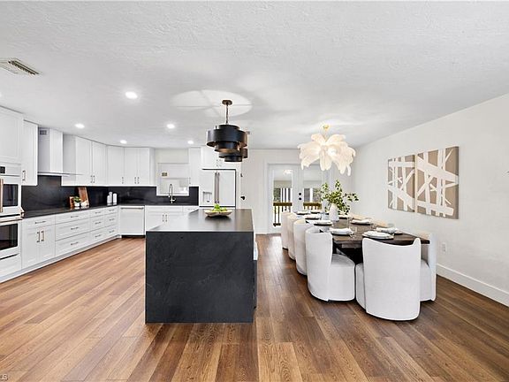 3rd image of 2720 68th ST SW