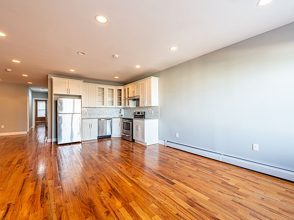 2nd image of 2242 Cedar Ave #1