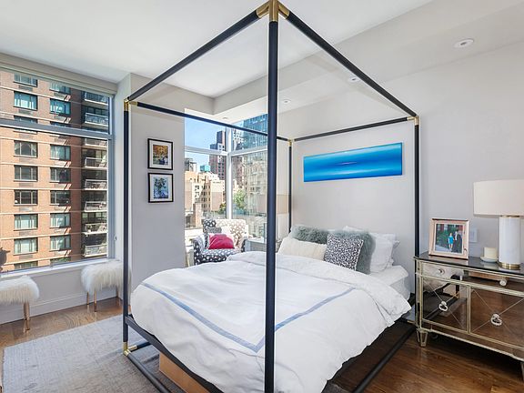 4th image of 250 E 54th St APT 7F
