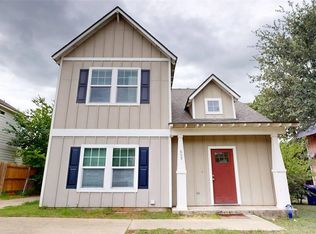 609 Peyton St, College Station, TX 77840