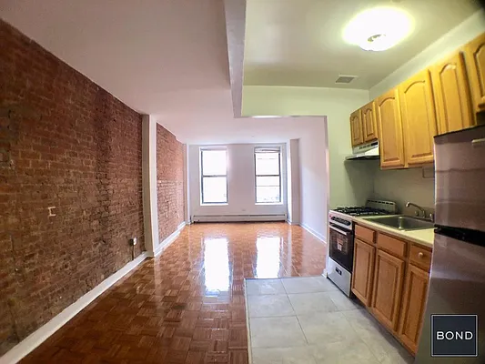 Rented by Bond New York | media 7