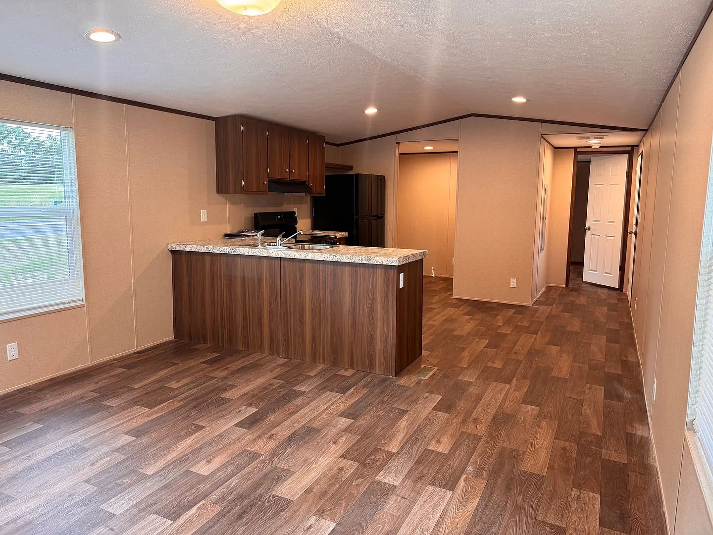 Brand New 3 Bed, 2 Bath Mobile Home! — Photo 3