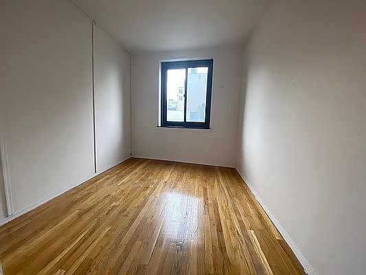 5th image of 284 Mott St APT 6M