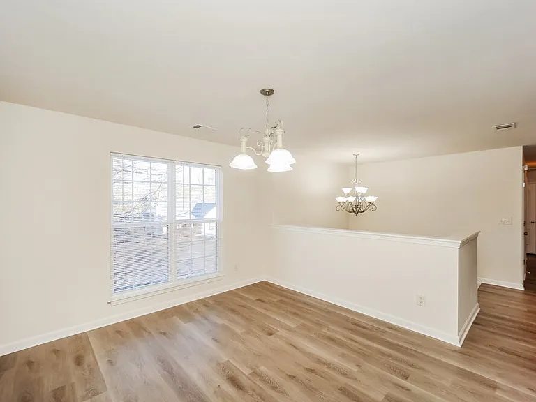 18 Forrest Ln — Photo 8