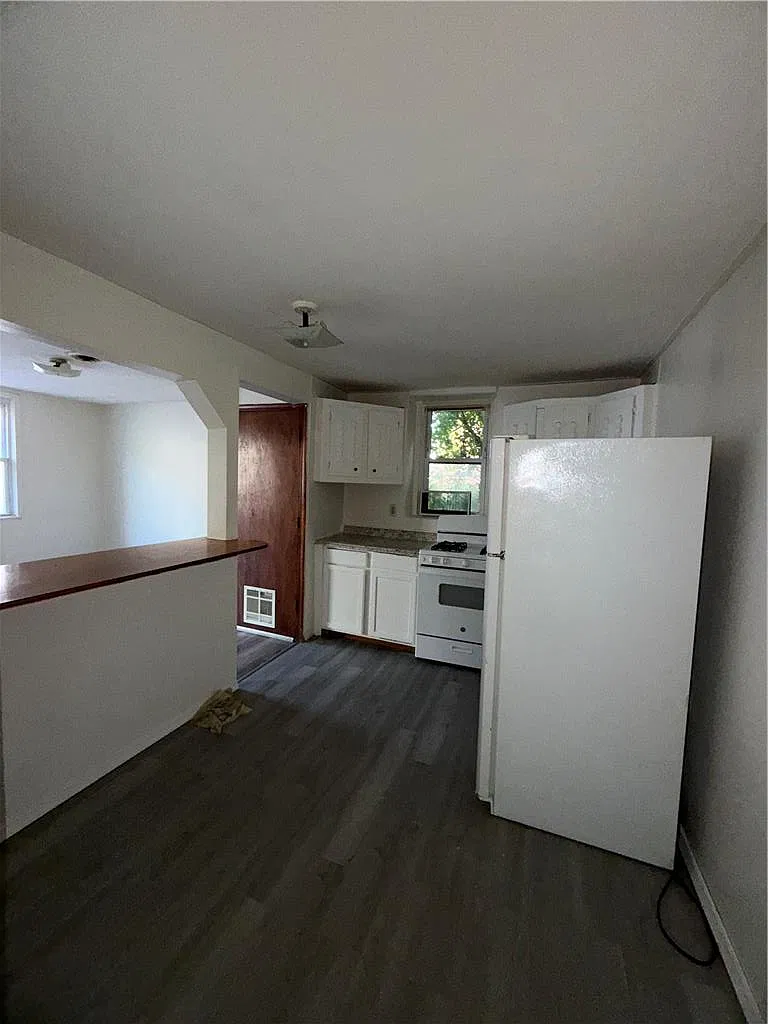 1 bed, 1.0 bath, 500 sqft, $1,200 — Photo 4