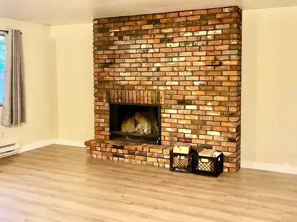 315 E Railroad Ave, Post Falls, ID 83854