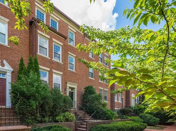 3545 Winfield Ln NW, Washington, DC 20007