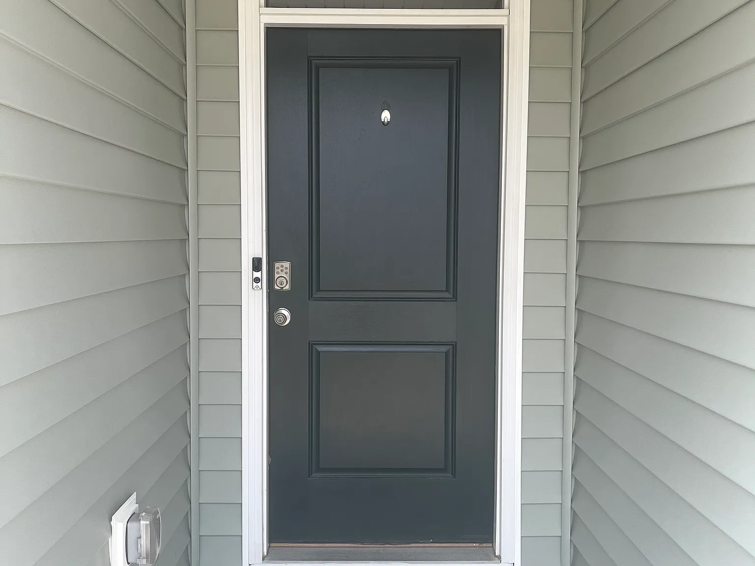 3 bed, 2179 sqft, $2,400 — Photo 3
