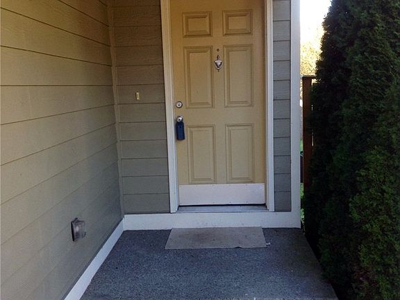 3rd image of 17602 72nd Ave E