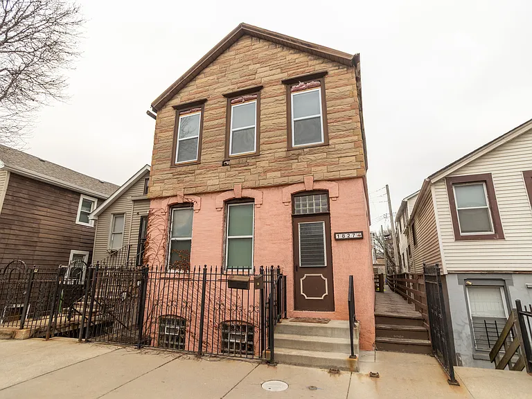1827 S Ruble St #1R — Photo 1
