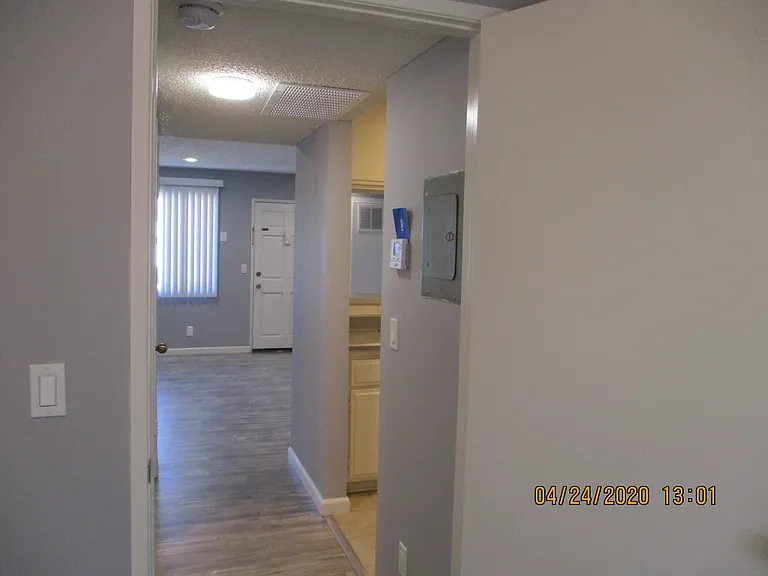 605 E Windsor Rd #203 — Photo 10