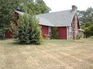 708 N Rockcliff Rd, Fayetteville, AR 72701