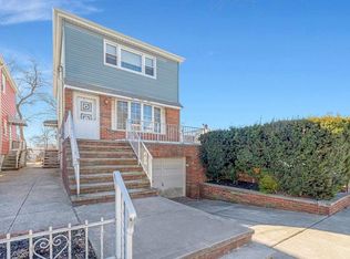 134 W 49th St, Bayonne, NJ 07002